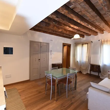 Mercerie e Capitello Apartments-2